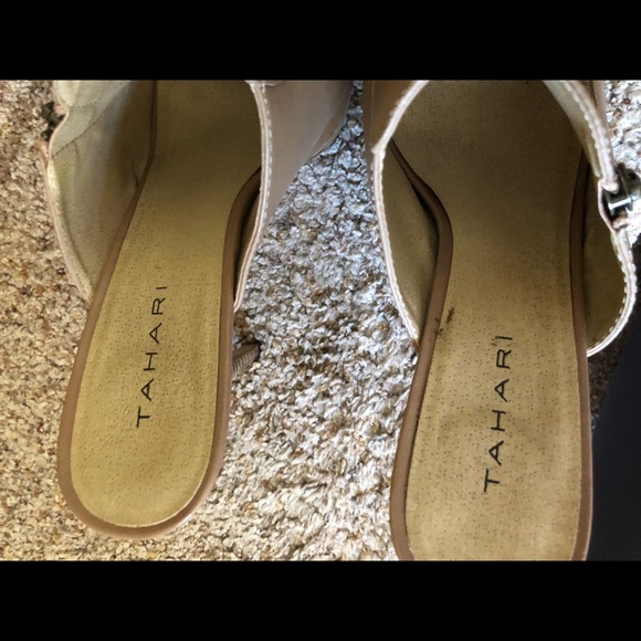 Tahari 8.5 high heels 👠. Very comfortable - Picture 6 of 7